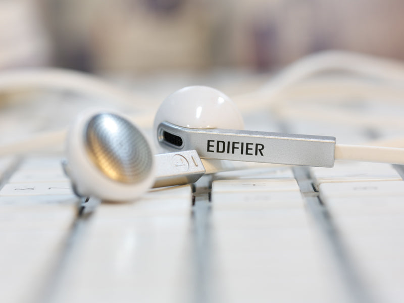 Edifier P190 Premium Earbuds Computer Headset - Hi-Fi Classic Earbud Headphones - White